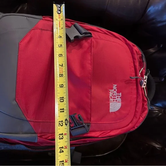 The north face double track wheeled travel bag suitcase